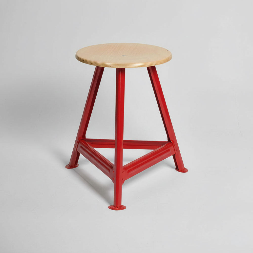 Arbeitshocker 3-beinig, Höhe wählbar, Industriedesign