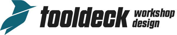 Tooldeck Logo mit Slogan "workshop design" in Petrol und Grau auf transparentem Hintergrund. Online Shop für hochwertige individuelle Werkstattausstattung.
