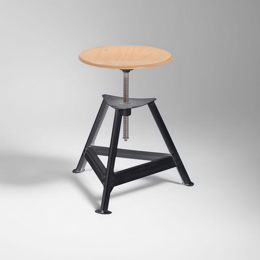 Höhenverstellbarer Arbeitshocker im Industriedesign – In 28 Farben verfügbar. Hocker "Chemnitz" von Manufactum.